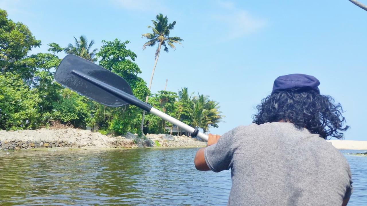 Funky Art Beach House Alappuzha ภายนอก รูปภาพ